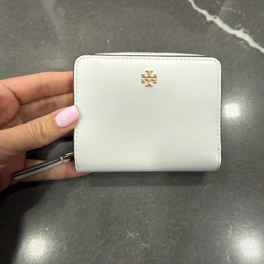 Tory Burch White Leather Compact Wallet